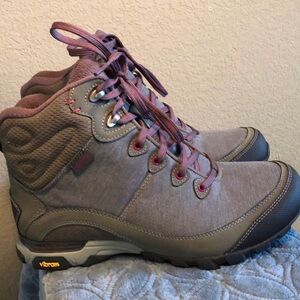 Anhu (by Teva) Ladies Sugarpine II Waterproof Hiking Boots